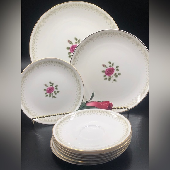 Royal Doulton Dining Pieces “Sweetheart Rose” Fine Bone China, Made in England - Picture 5 of 10